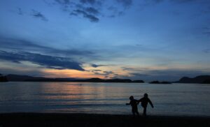 産後の抜け毛が止まらないのはいつまで続く？